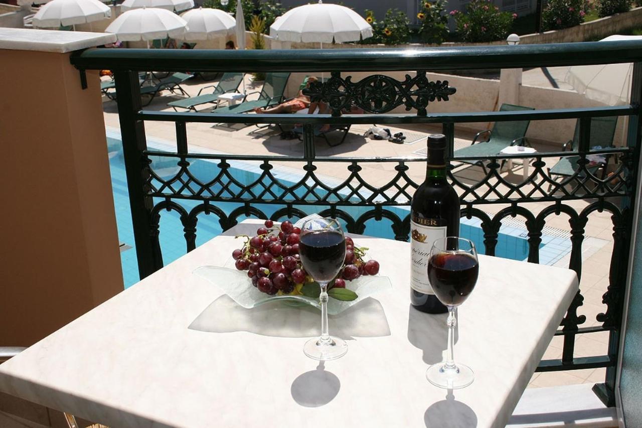 Timos Hotel لاغاناس المظهر الخارجي الصورة